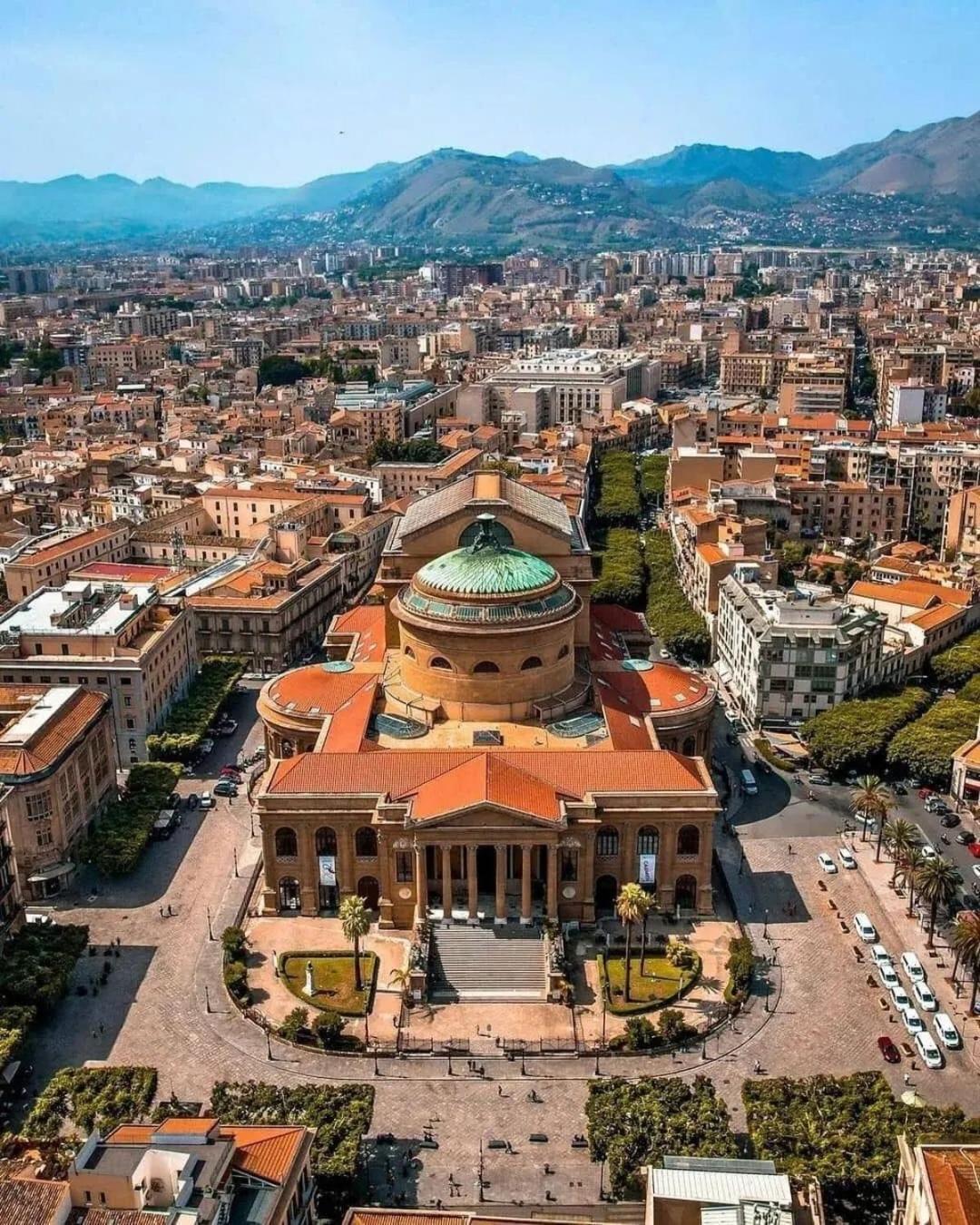 Liola Home #Teatro Massimo Палермо Екстериор снимка